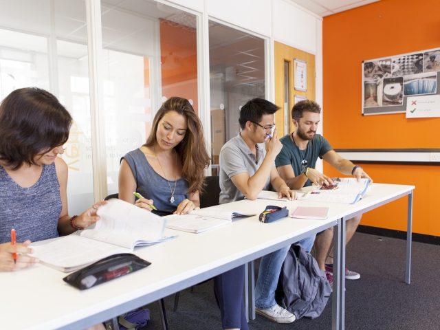 Cours de langue - Anglais - Grande-Bretagne - Bristol